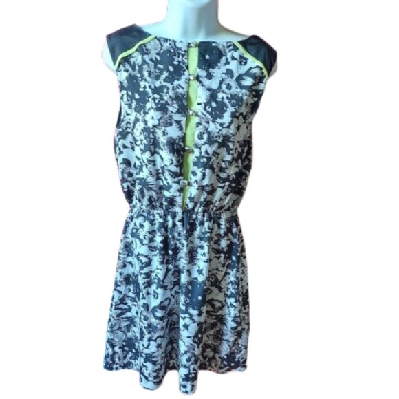 Black and White Sleeveless Dress Size Medium NEW NWOT - Picture 6 of 7